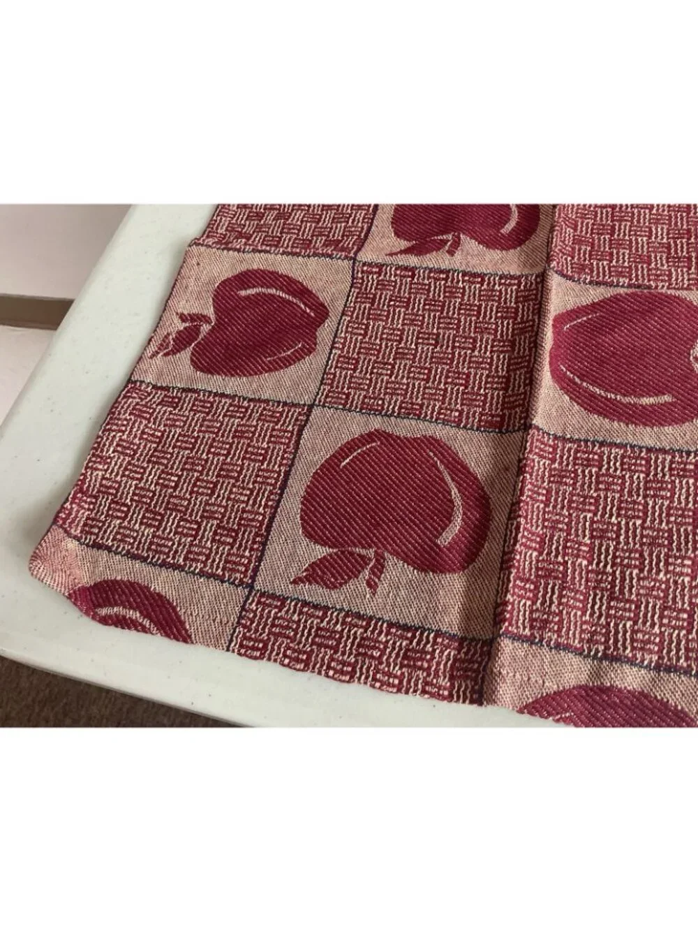 Vintage Red Apple Table Napkins Lot of 4